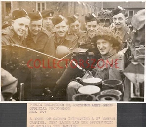 1950's Army Cadets Inspect 3 inch Mortar Carrier Press Photo 6.5 x 4.5 inch - Picture 1 of 2