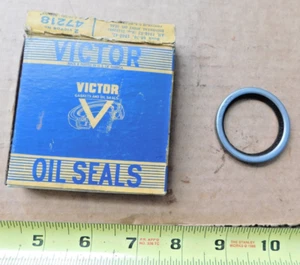 NEW VICTOR UNIVERSAL JOINT OIL SEAL FOR ALL 1946-55 BUICK CARS 1947 1948 U-JOINT - Imagen 1 de 2