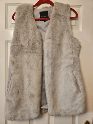 New Look Faux Fur Gilet Jacket grey Women Fluffy Sleeveless Pocket Ladies Sz 12 - Image 1 of 3