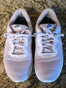 Girls Youth Nike Light Pink Rose Running Shoes Size 6Y- EUC - Picture 1 of 6