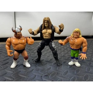 WWF Hasbro Wrestling Figures Lot Of 3 Brutus Barber, Berserker & Jericho Classic - Picture 1 of 4