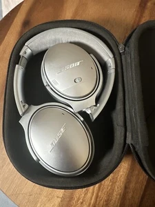 Bose QuietComfort QC35 II Wireless Headphones Work great! - Picture 1 of 4