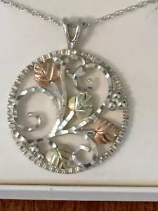 Black Hills Gold Sterling Silver Gold and Rose Gold Pendant with Chain Necklace - Picture 1 of 10