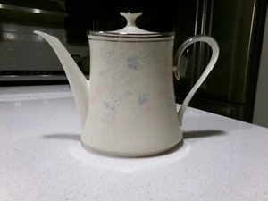 LENOX NICOLE CAFFETTIERA CON COPERCHIO - Foto 1 di 4