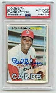 BOB GIBSON Signed 1967 Topps #210 Cardinals HOF PSA/DNA Encapsulated - Picture 1 of 1