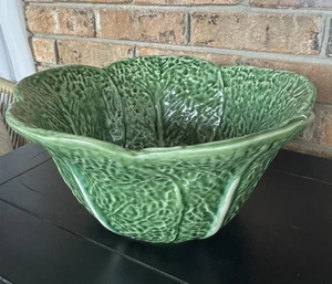 Vintage Green Cabbage Leaf Serving Salad Bowl - Portuguese Majolica Pottery - Picture 1 of 7