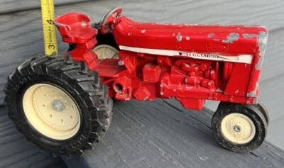 Vintage ERTL International Tractor 544 - Image 1 of 4