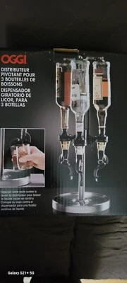 Dispensador giratorio de licor de 3 botellas Foto 1 de 2