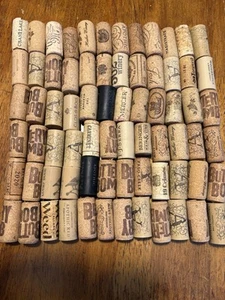 72 Tappi Vino Usati Naturali Asst Riciclo Upcycle Decorazione Matrimonio Artigianato OMAGGIO S/H - Foto 1 di 10