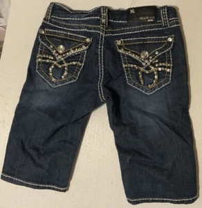 Miss Me Womens Sz 26 Dark Wash Signature Bermuda Shorts Embellished Studs /jewel - Picture 1 of 2