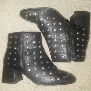 ASOS Black Leather Studded Ankle Boots Size 7 - Picture 1 of 4