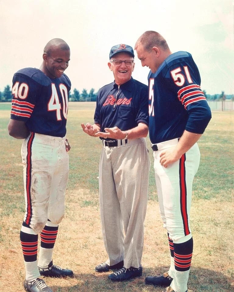 DICK BUTKUS GALE SAYERS & GEORGE HALAS 8X10 PHOTO CHICAGO BEARS NFL FOOTBALL - Image 1 of 1