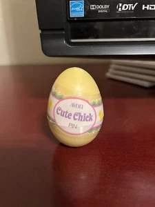 Avon Cute Chick Plastic Pin in a Yellow Sealed Egg - 1983 - Picture 1 of 6