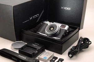 Fujifilm X100 12.3 MP Digital Camera - [Near Mint in Box] Ship From Japan #0989 - Picture 1 of 20