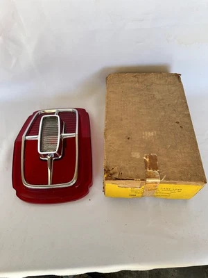 Luz trasera Ford Galaxie LTD 1967 nueva en caja Foto 1 de 4