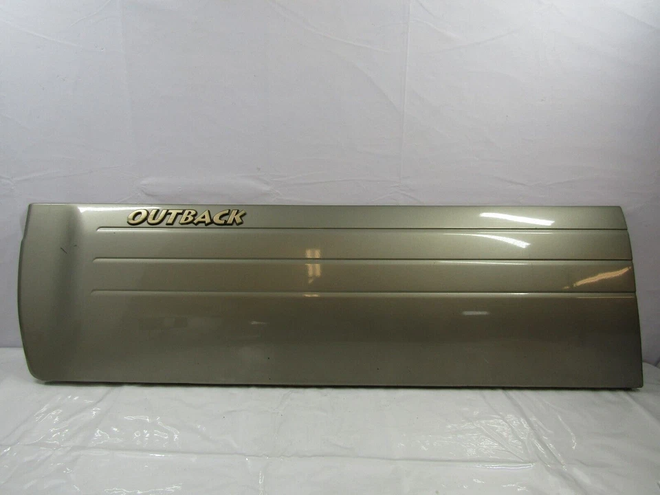 Revestimiento de puerta delantera izquierda Subaru Outback 2000-2004 moldura de impacto dorado OEM Foto 1 de 4