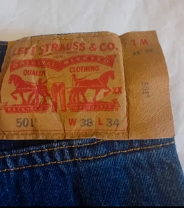 Levis 501 blue jeans men's size 38/34 RPR £90 worn Once - Picture 1 of 7