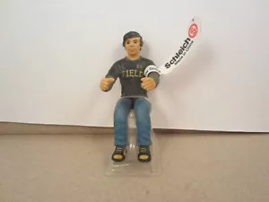 Schleich 13444 SUV Driver Sitting 4x4 Vehicle Driver Retired Action Figure - Picture 1 of 3