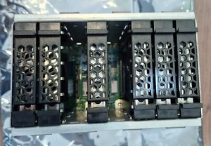 Festplattengehäuse Fujitsu 8x 2.5“ hot-swap SAS SATA SSD HDD a3c40125908 TX140S2 - Bild 1 von 2