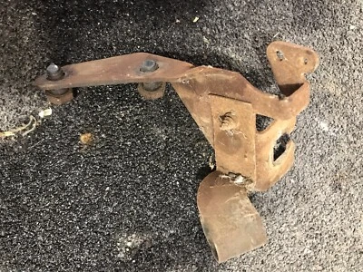 Oldsmobile Cutlass 442 1969-1973 colector de admisión acelerador soporte de cable F85 F-85 Foto 1 de 3