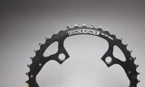 Race Face 9 Sp Chainring / 44 T / 104 mm BCD / 78g/ 4 Hole / Black / Kettenblatt - Picture 1 of 7