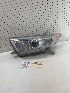 2011 2012 2013 Toyota Highlander Left Driver Side Headlight OEM - Picture 1 of 12