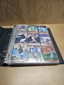 1993 Fleer Ultra Baseball Card Lot 200+ Lot Superstars Stars & Commons + Album - Picture 1 of 15
