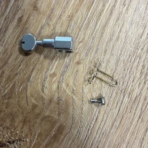 Abrazadera de aguja de repuesto para máquina de coser Kenmore 158 158.13400 pieza OEM - Imagen 1 de 1