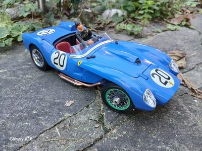 Ferrari 250 Testarossa 1/18 Blu Personalizzata - Immagine 1 di 4