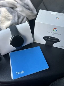 Google Pixel Watch 41 mm noir mat en acier inoxydable - Photo 1 sur 4
