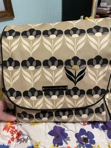 Petunia Pickle Bottom Diaper Bag - Picture 1 of 5