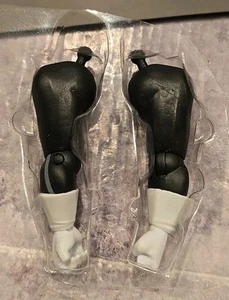 McFarlane Toys DC Multiverse Batman la serie animata LOCK-UP BAF solo braccia - Foto 1 di 1
