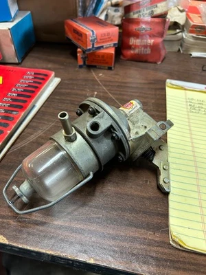 Ford Falcon 1960-61 Mercury Comet '61 con bomba de combustible mecánica eléctrica Wpr #4897 Foto 1 de 4