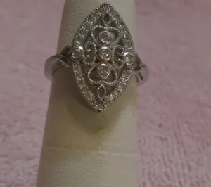 Anillo de plata de ley .925 con circonitas cúbicas talla 4.5 - Imagen 1 de 5