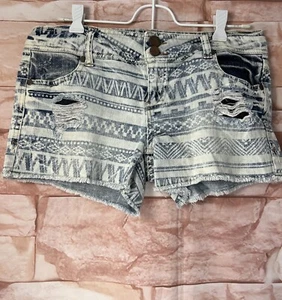 GB Womens Distressed Denim Jeans Shorts Size 9 EUC - Picture 1 of 8