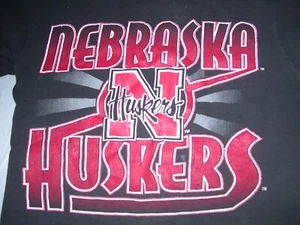 Nebraska Huskers T Shirt Herren Gr. M schwarz Vintage 80er oder 90er siehe Bilder - Bild 1 von 12