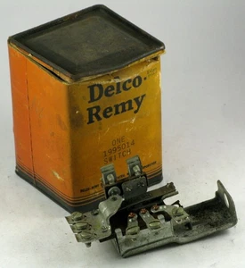 1940 Oldsmobile Series 60 70 90 NOS headlight switch 1995014 - Picture 1 of 6