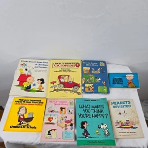Peanuts Books Lot of 8 Paperback & Hard Charlie Brown Snoopy & Friends Vintage - Picture 1 of 21