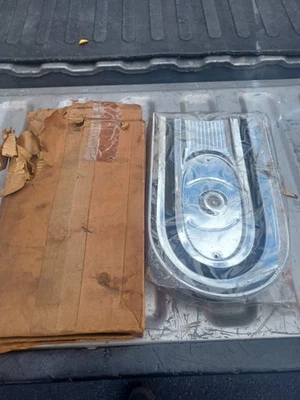 NOS 1958 FORD FAIRLANE SUNLINER SKYLINER CUSTOM TAIL LIGHT BEZEL RIGHT OUTER  - Image 1 of 4