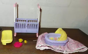 Cuna recién nacida Barbie Midge Mattel y otros artículos de guardería - Imagen 1 de 9