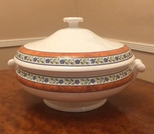 Wedgwood Amalfi Tureen Casserole Dish Lidded Footed Round with Box - Picture 1 of 11