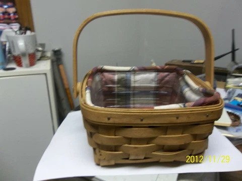 3 PCS  LONGABERGER  BASAKET WITH LINER  AND PLASTIC COVER Cover