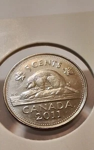 2011 5 Cents Canadian Ooi106 Ooi127 - Picture 1 of 4