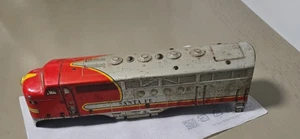 MARX TRAIN SANTA FE 21 DIESEL LOCOMOTIVE ENGINE TIN LITHO SHELL ONLY - Picture 1 of 12