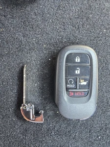 NEW OEM 2022-25 HONDA CR-V PILOT HR-V smart keyless remote key fob 72147-T43-A11 - Picture 1 of 2
