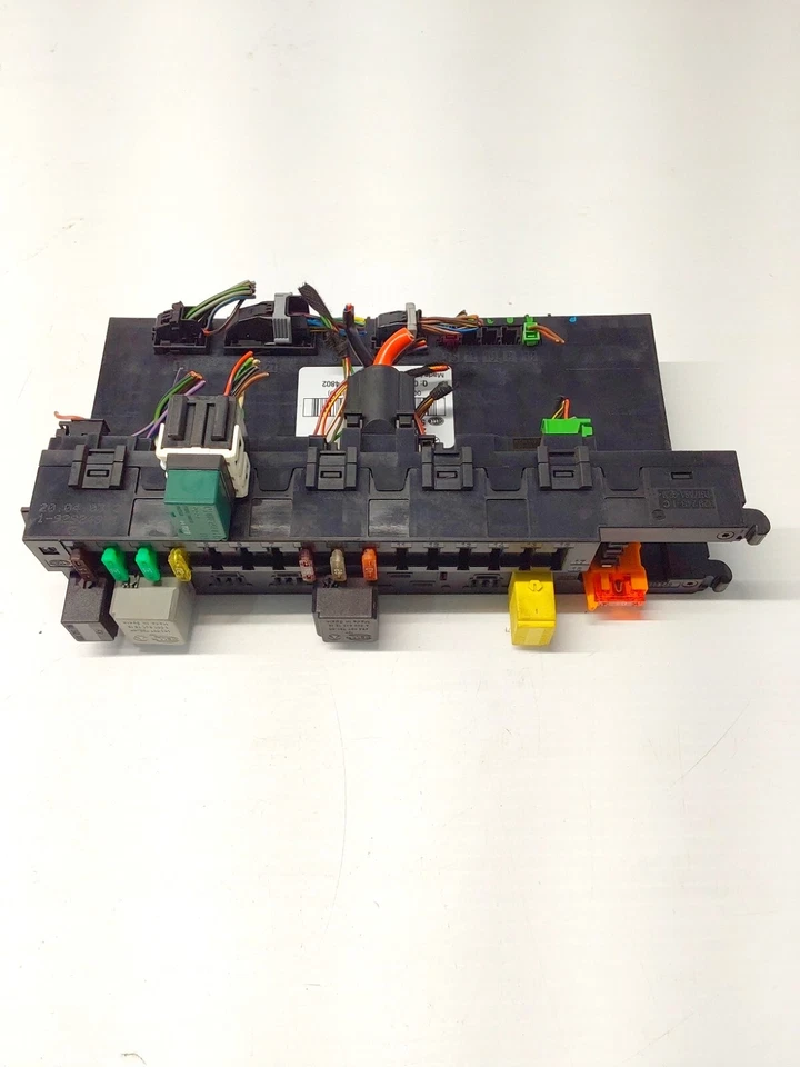 MERCEDES-BENZ CLK550 2002 MALETERO TRASERO SAM CAJA DE FUSIBLES OEM 2035453801 Foto 1 de 4