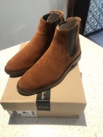 clarkdale gobi tobacco suede