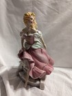 1988 Cinderella Porcelain Figurine by the Franklin Mint, Vintage - Pre-Owned