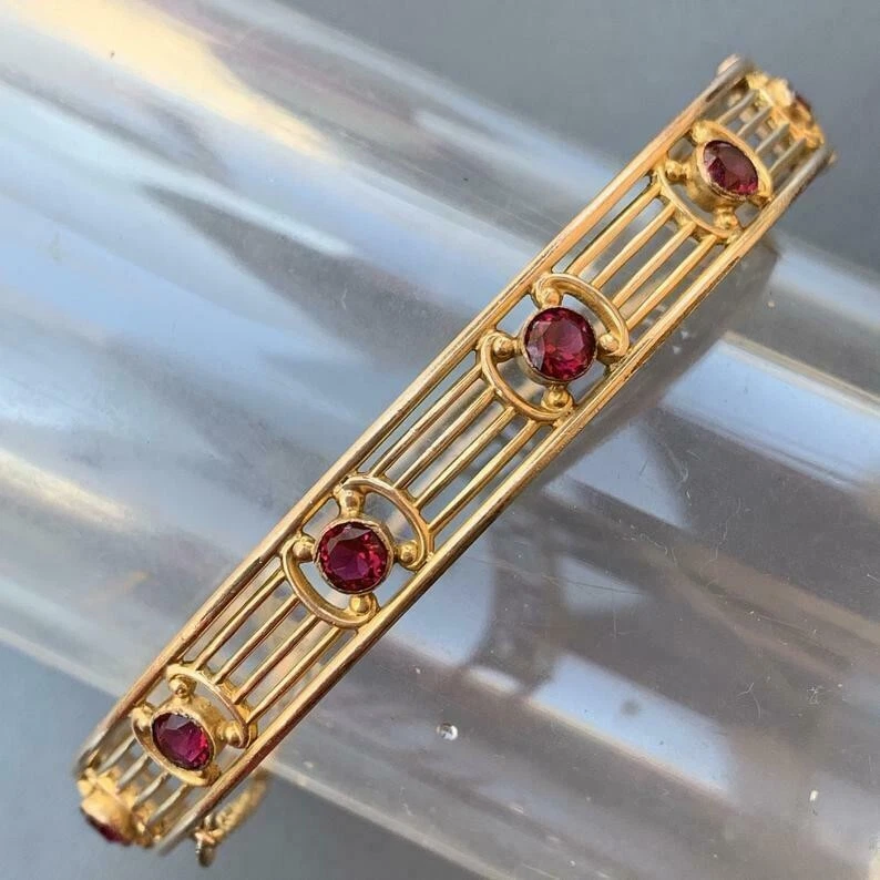 Brazalete Brazalete Vintage Rubí Simulado Redondo 2CT Chapado en Oro Amarillo 14K Foto 1 de 4