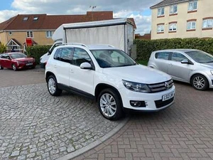 2012 Volkswagen Tiguan 2.0 TDI BlueMotion Tech Sport 4WD (s/s) 5dr ESTATE Diesel - Picture 1 of 20